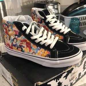SK8-Hi Slim Disney Multi Princess Vans Sneakers